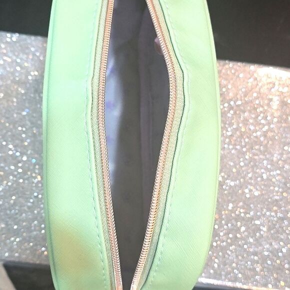 Impressions X Disney Princess Tiana Cosmetic Pouch - Picture 9 of 9